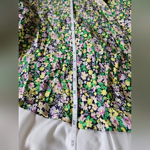 NWT- Maeve Anthropologie - Ashleigh Puff Sleeve Blouse - Size M - Picture 7 of 11